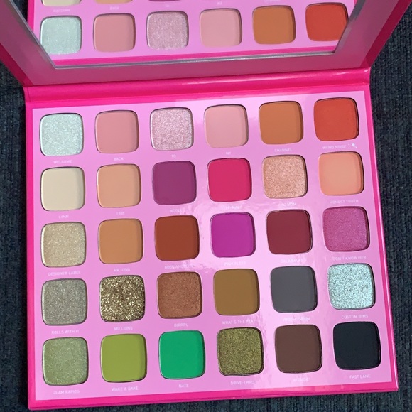 SOLD⭐️Morphe x Jeffree Star Artistry Palette - Picture 8 of 8